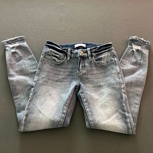 KanCan Signature Low Rise Distressed Skinny Ankle Jeans EUC